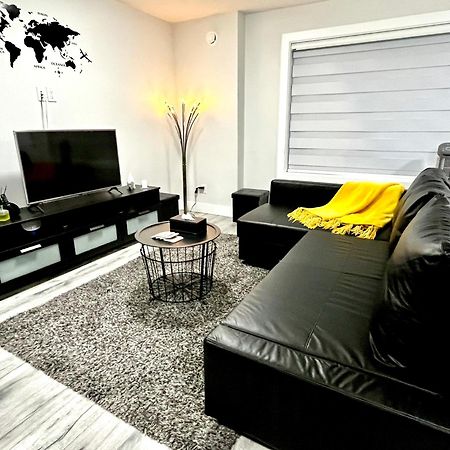 Luxurious & Stylish Two Bedroom Suite, Full Kitchen, Close To Vancouver Delta Buitenkant foto