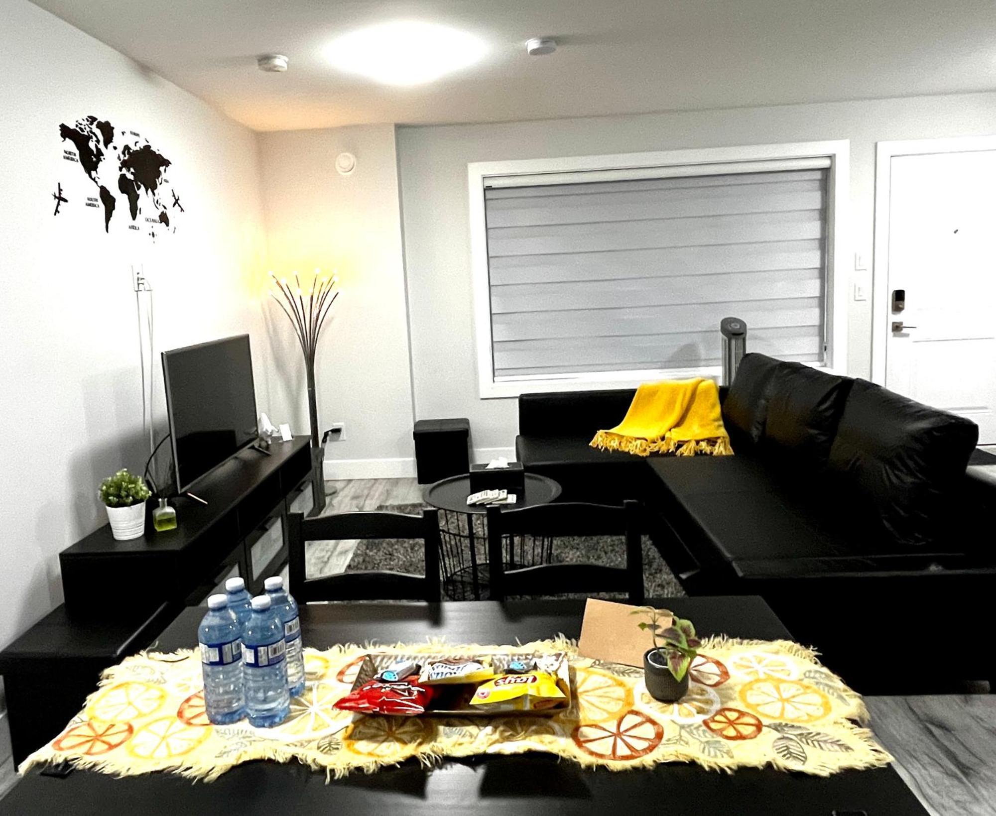 Luxurious & Stylish Two Bedroom Suite, Full Kitchen, Close To Vancouver Delta Buitenkant foto